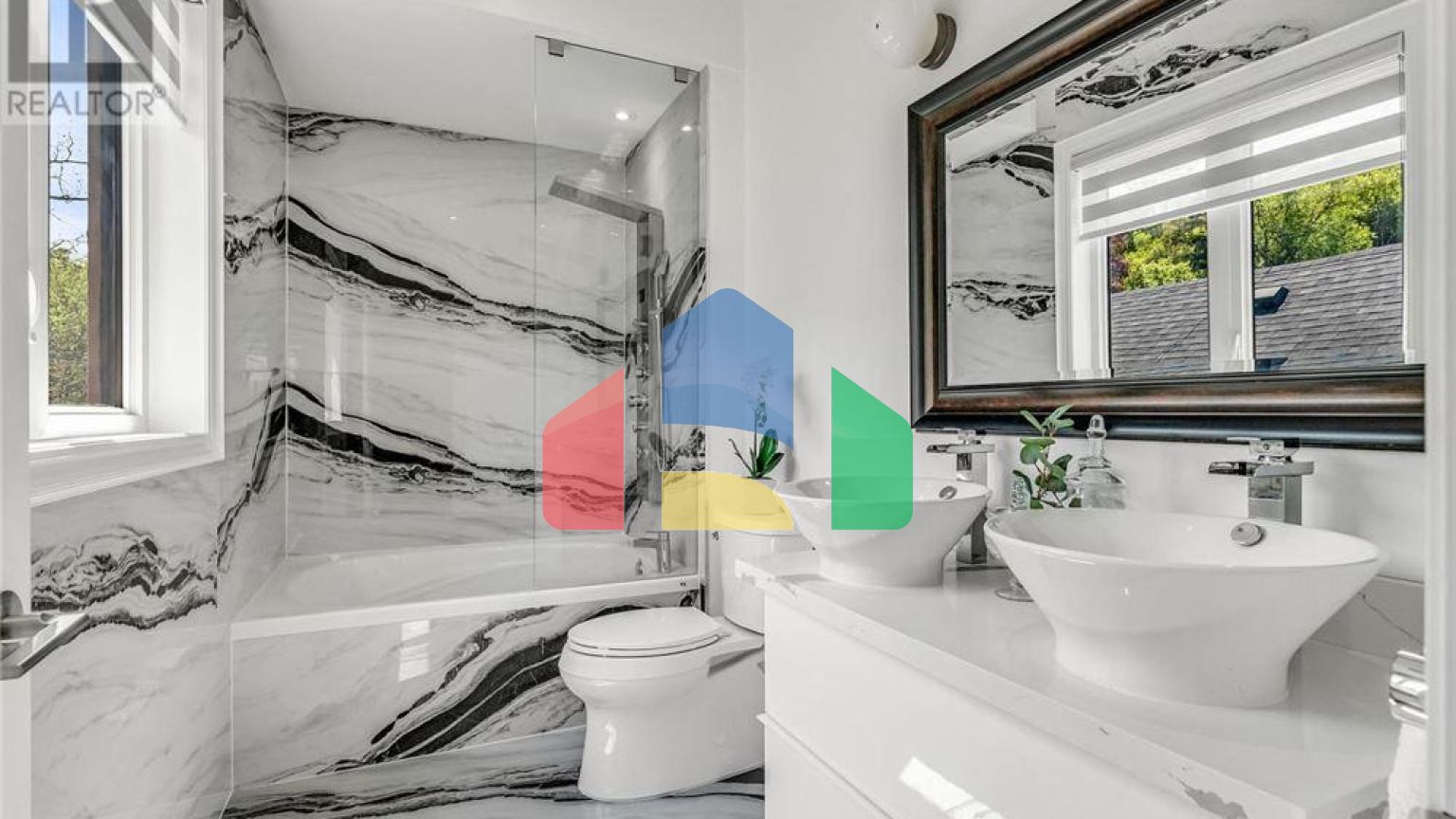 Residential - Single Family Home - Toronto, Canada - Canada