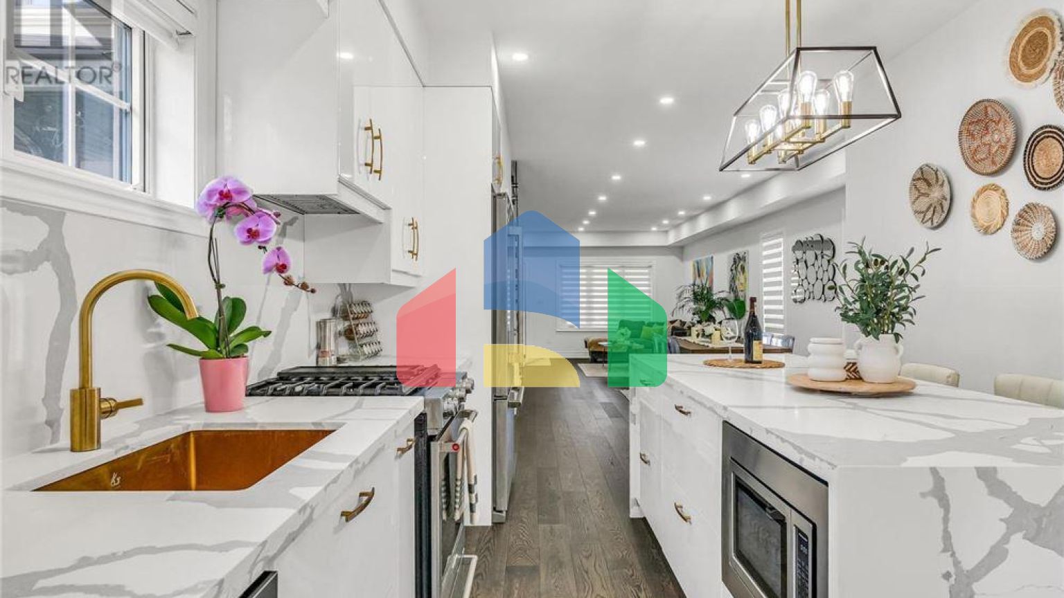 Residential - Single Family Home - Toronto, Canada - Canada