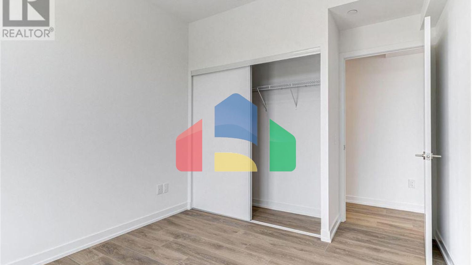 Residential - Condo/Apartment - Toronto, Canada - Canada