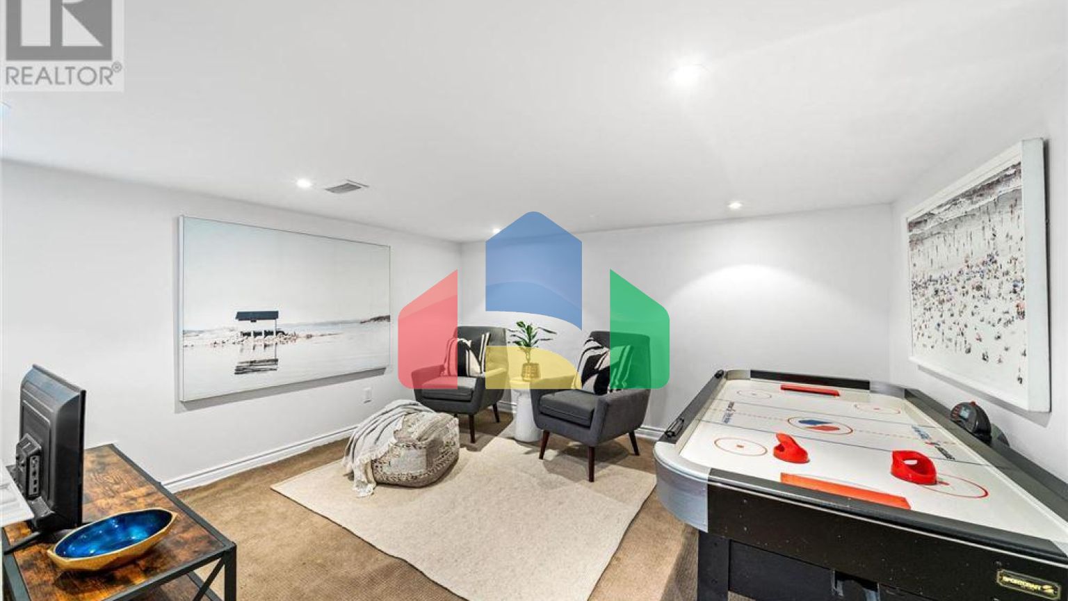 Residential - Single Family Home - Toronto, Canada - Canada