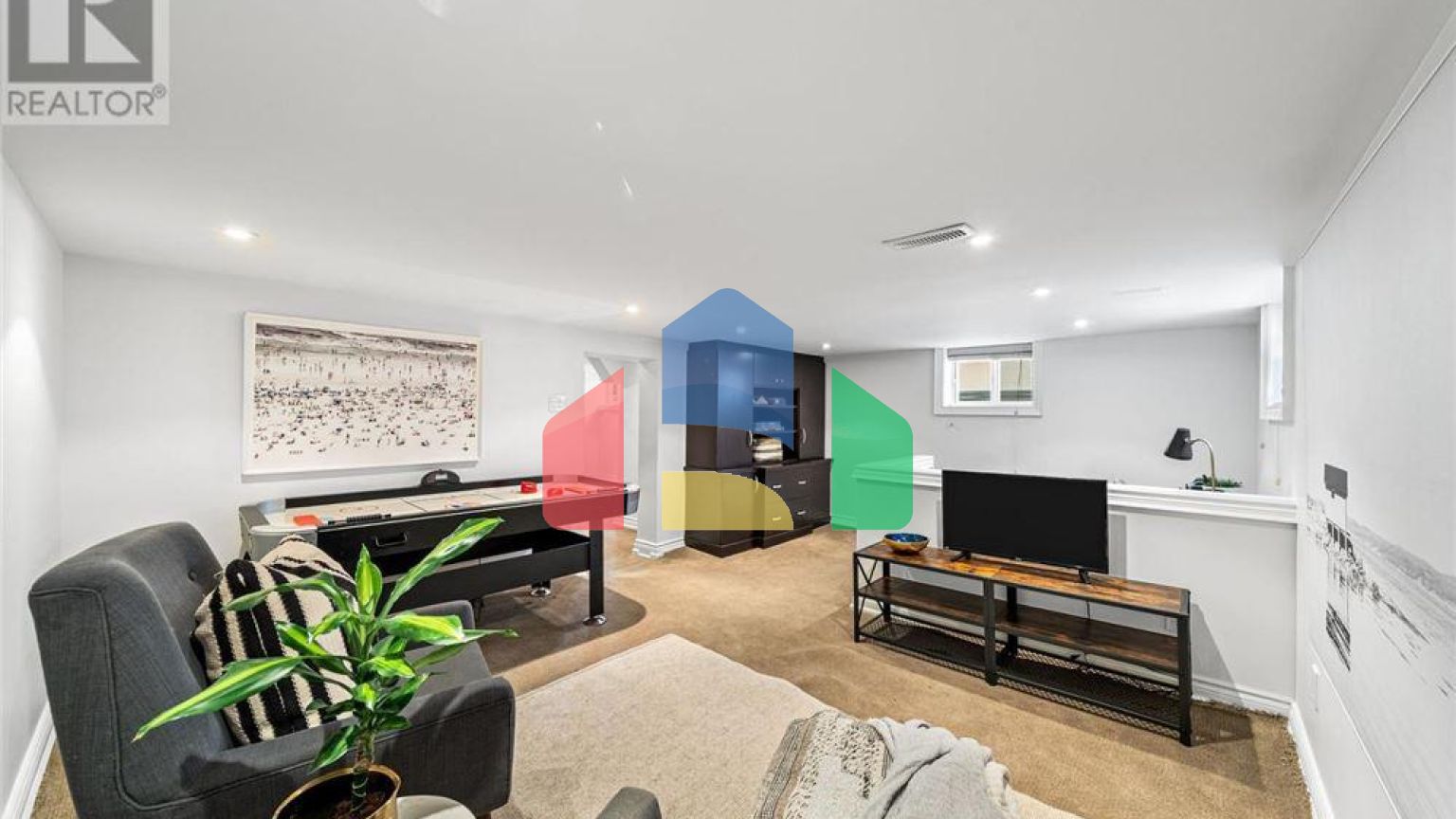 Residential - Single Family Home - Toronto, Canada - Canada