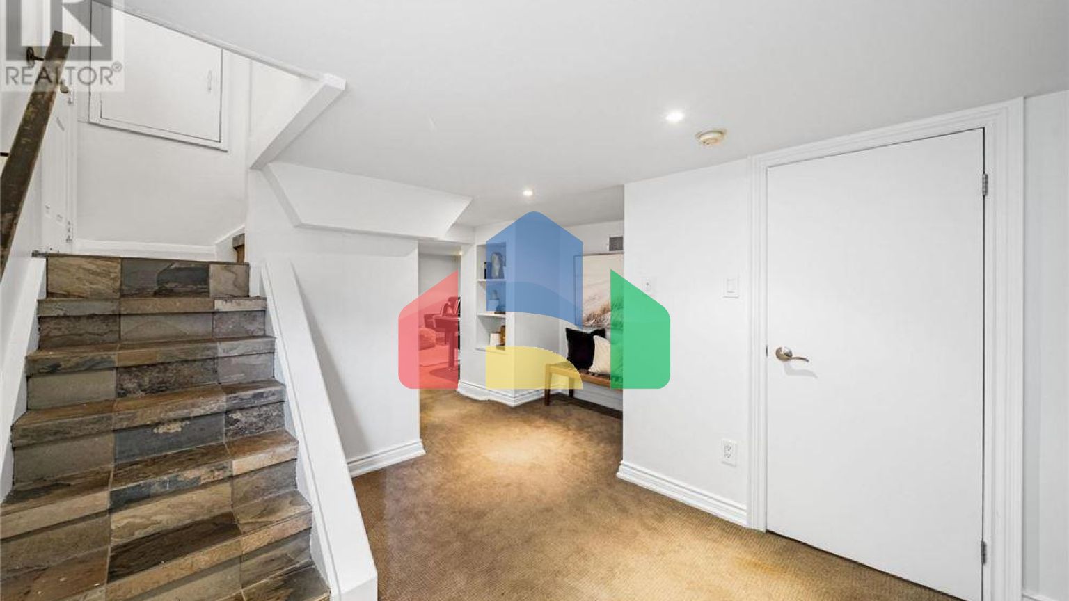 Residential - Single Family Home - Toronto, Canada - Canada