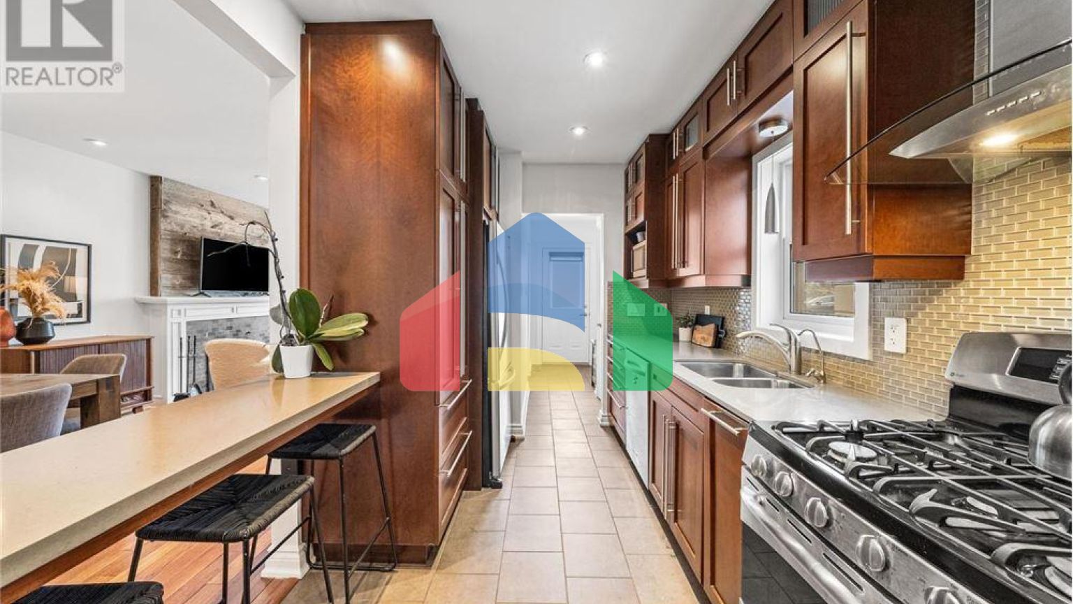 Residential - Single Family Home - Toronto, Canada - Canada