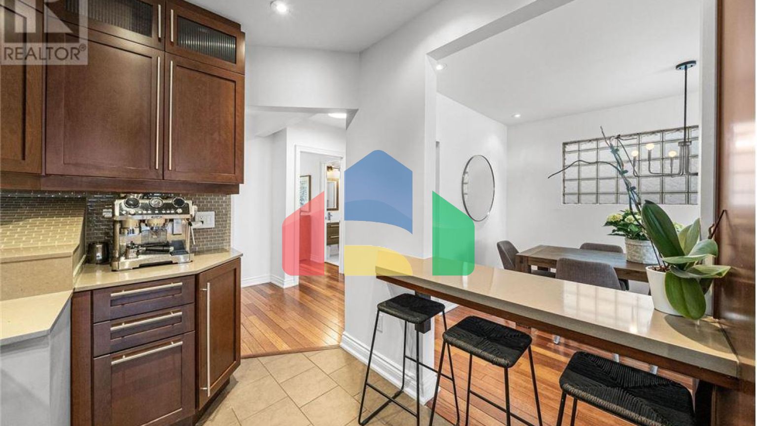 Residential - Single Family Home - Toronto, Canada - Canada