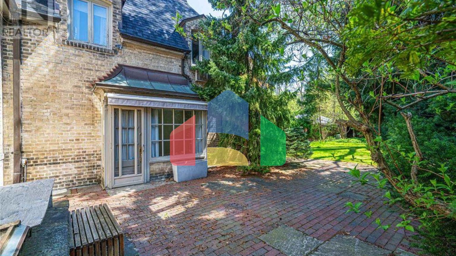 Residential - Single Family Home - Toronto, Canada - Canada