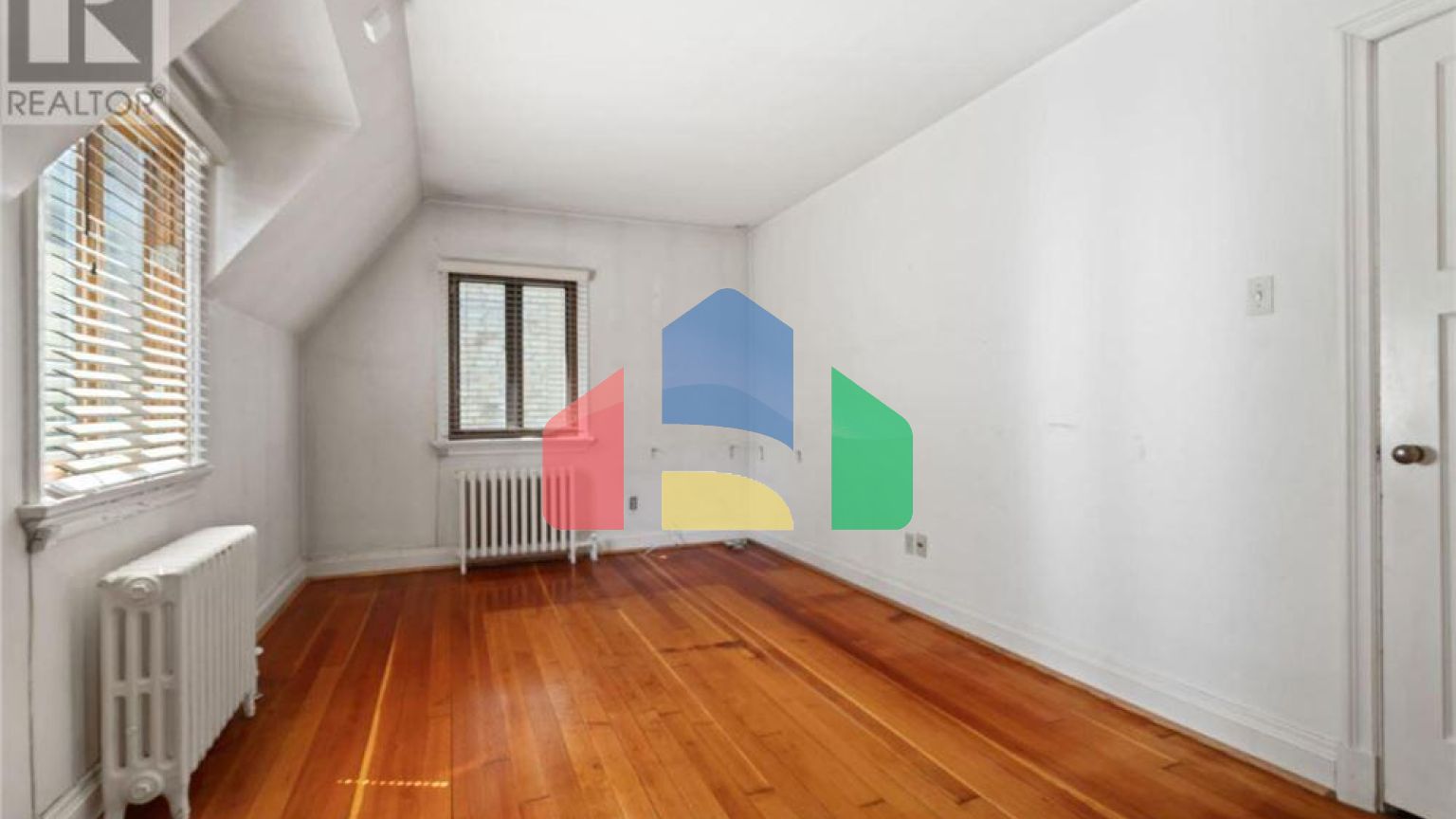 Residential - Single Family Home - Toronto, Canada - Canada