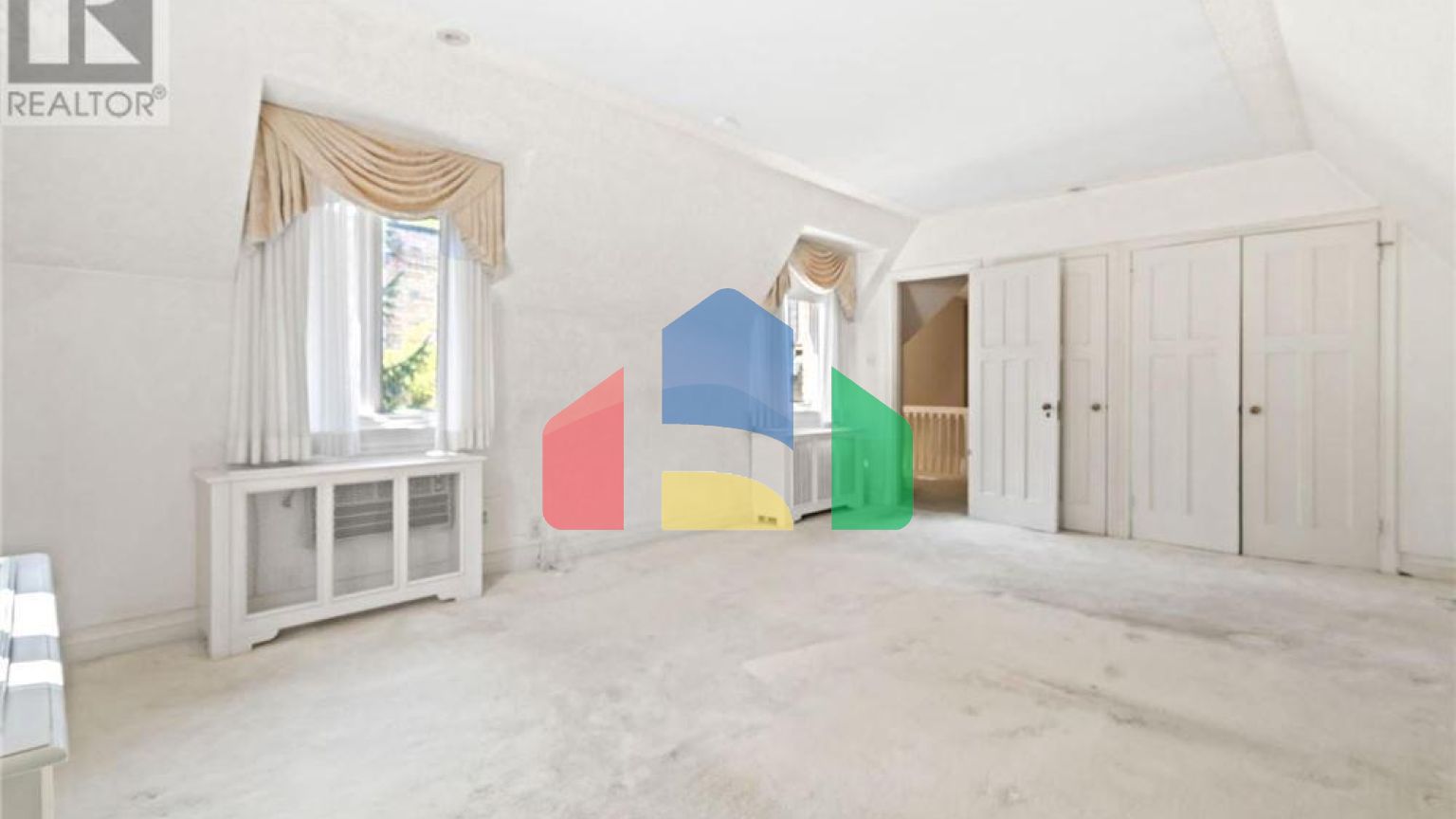 Residential - Single Family Home - Toronto, Canada - Canada