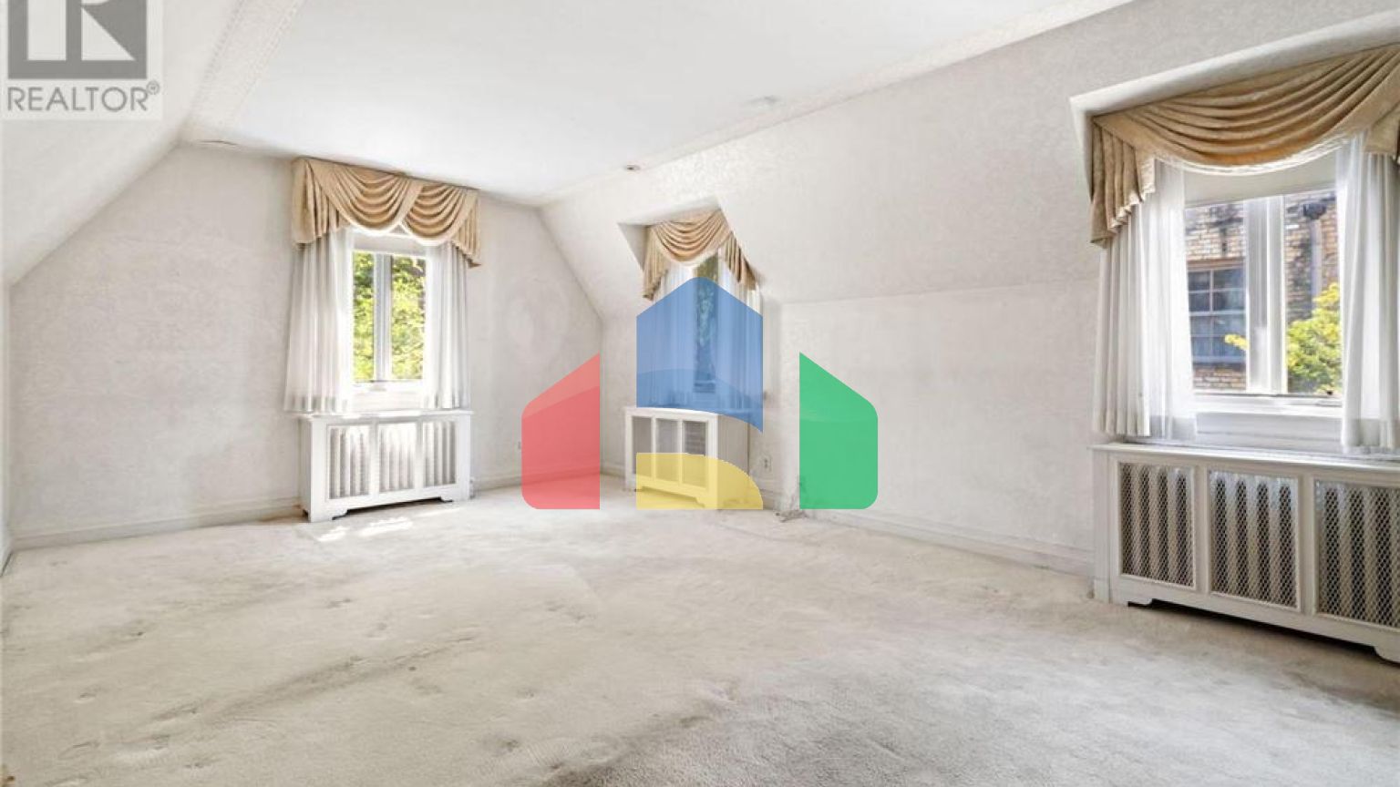 Residential - Single Family Home - Toronto, Canada - Canada