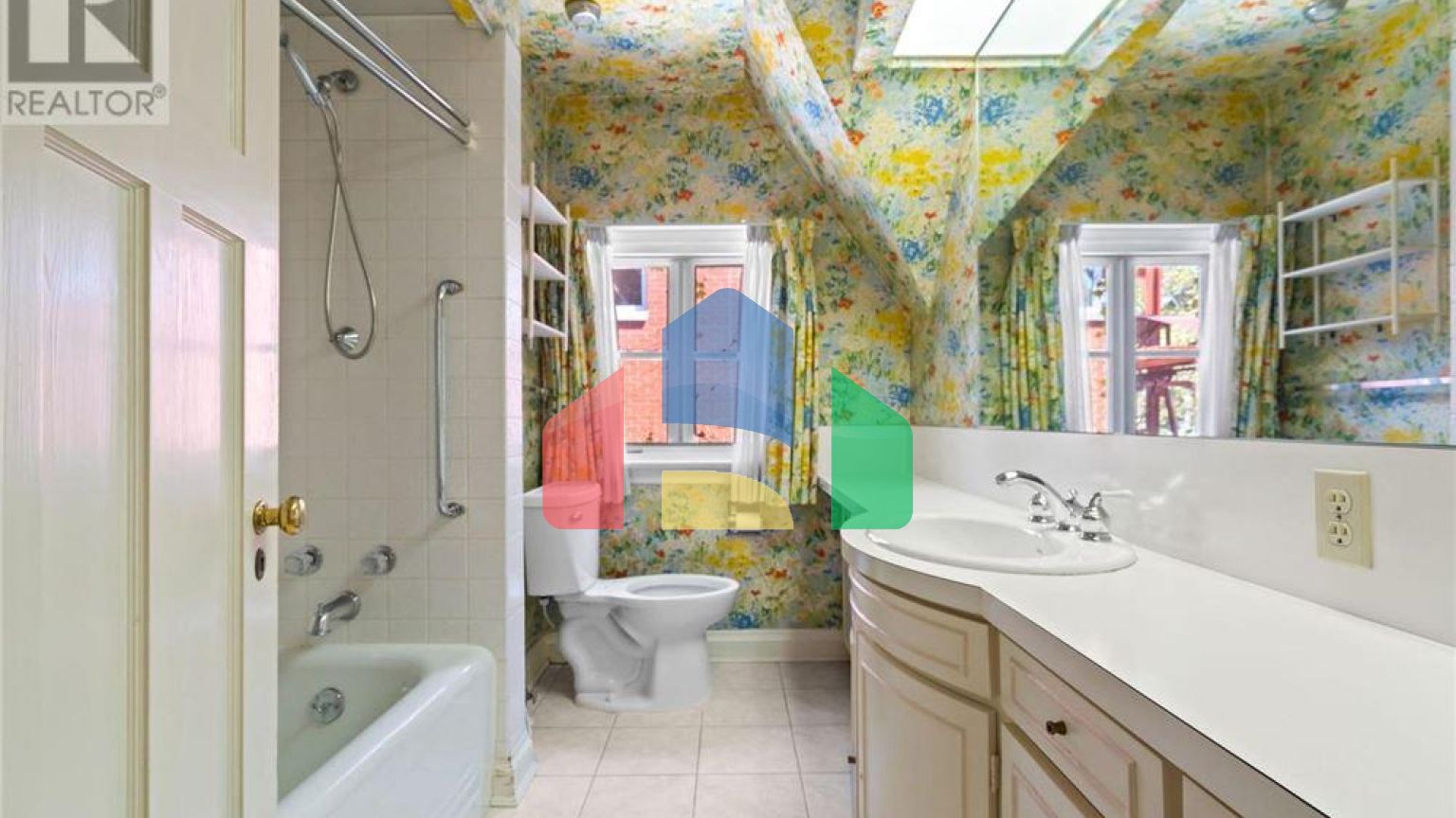 Residential - Single Family Home - Toronto, Canada - Canada