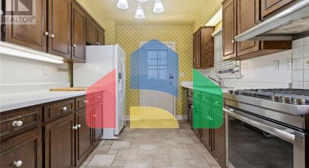 Residential - Single Family Home - Toronto, Canada - Canada