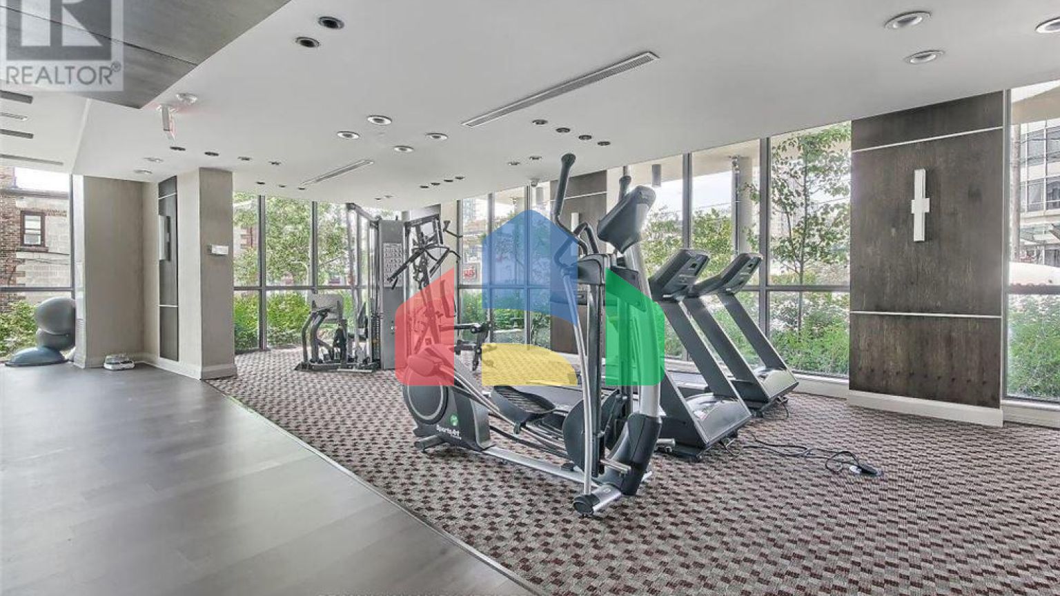 Residential - Condo/Apartment - Toronto, Canada - Canada