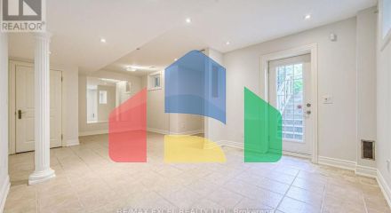 Residential - Single Family Home - Toronto, Canada - Canada