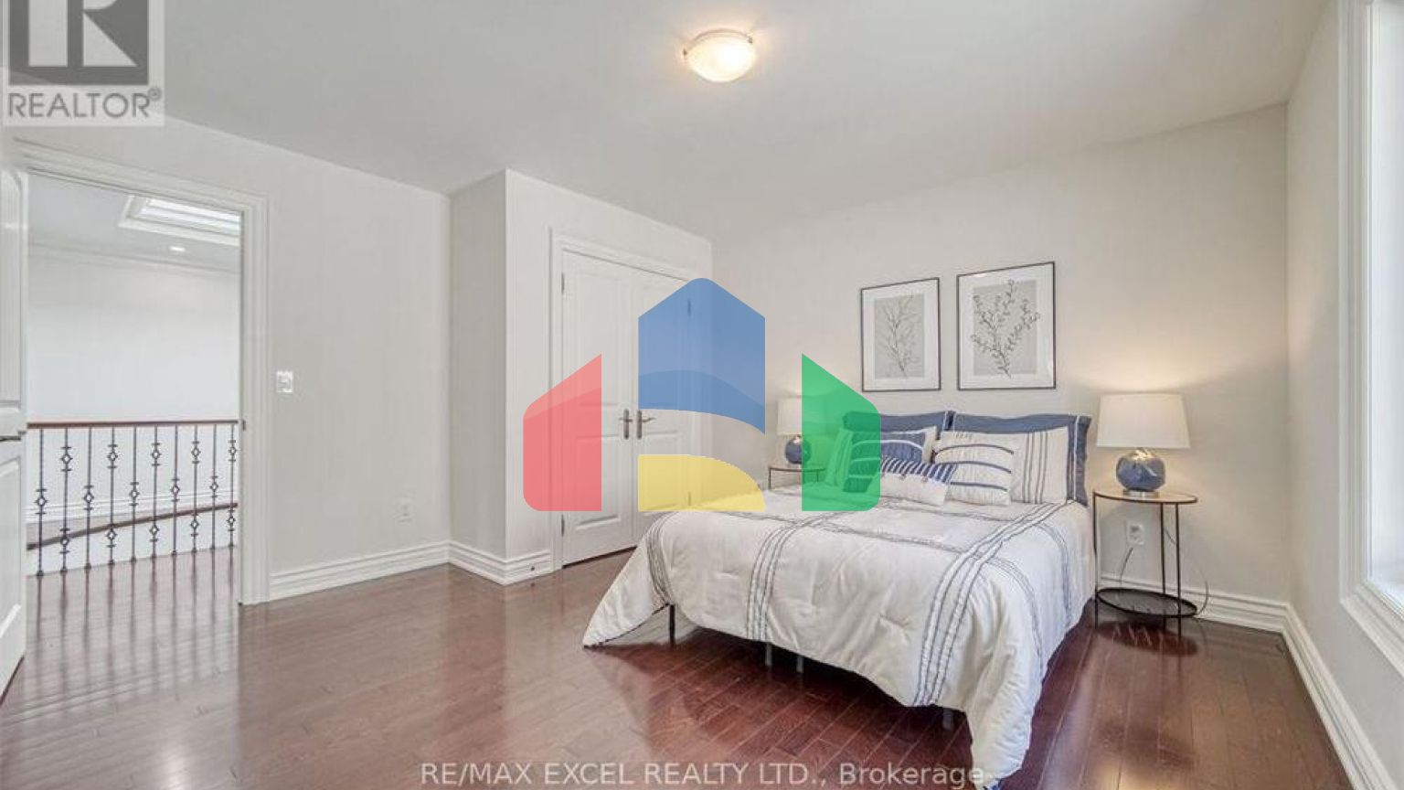 Residential - Single Family Home - Toronto, Canada - Canada