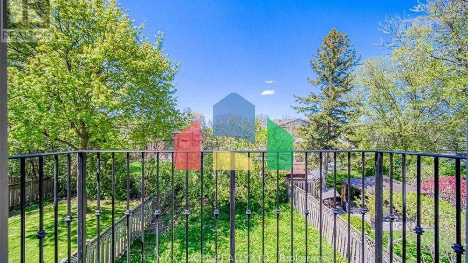 Residential - Single Family Home - Toronto, Canada - Canada