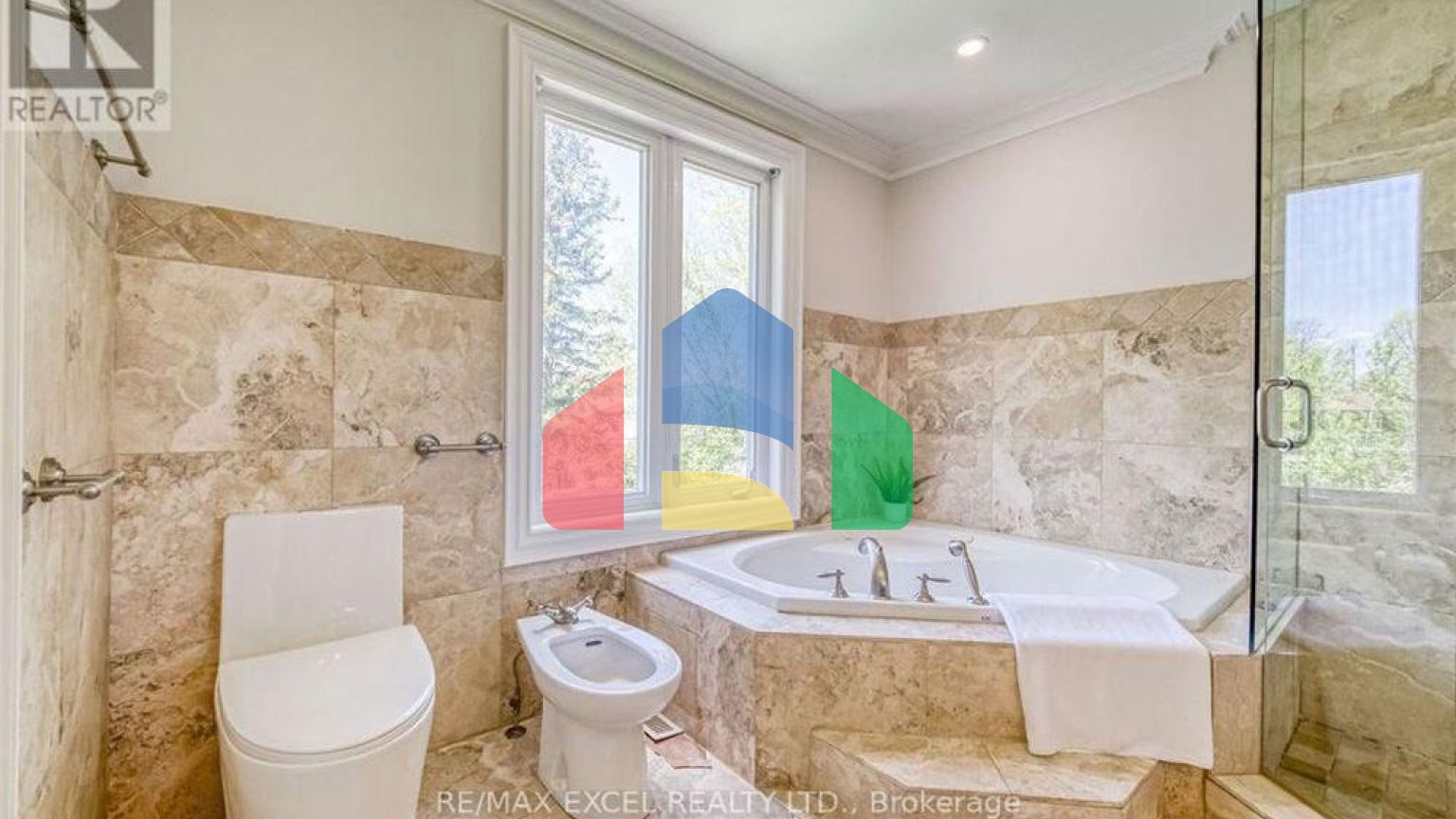 Residential - Single Family Home - Toronto, Canada - Canada