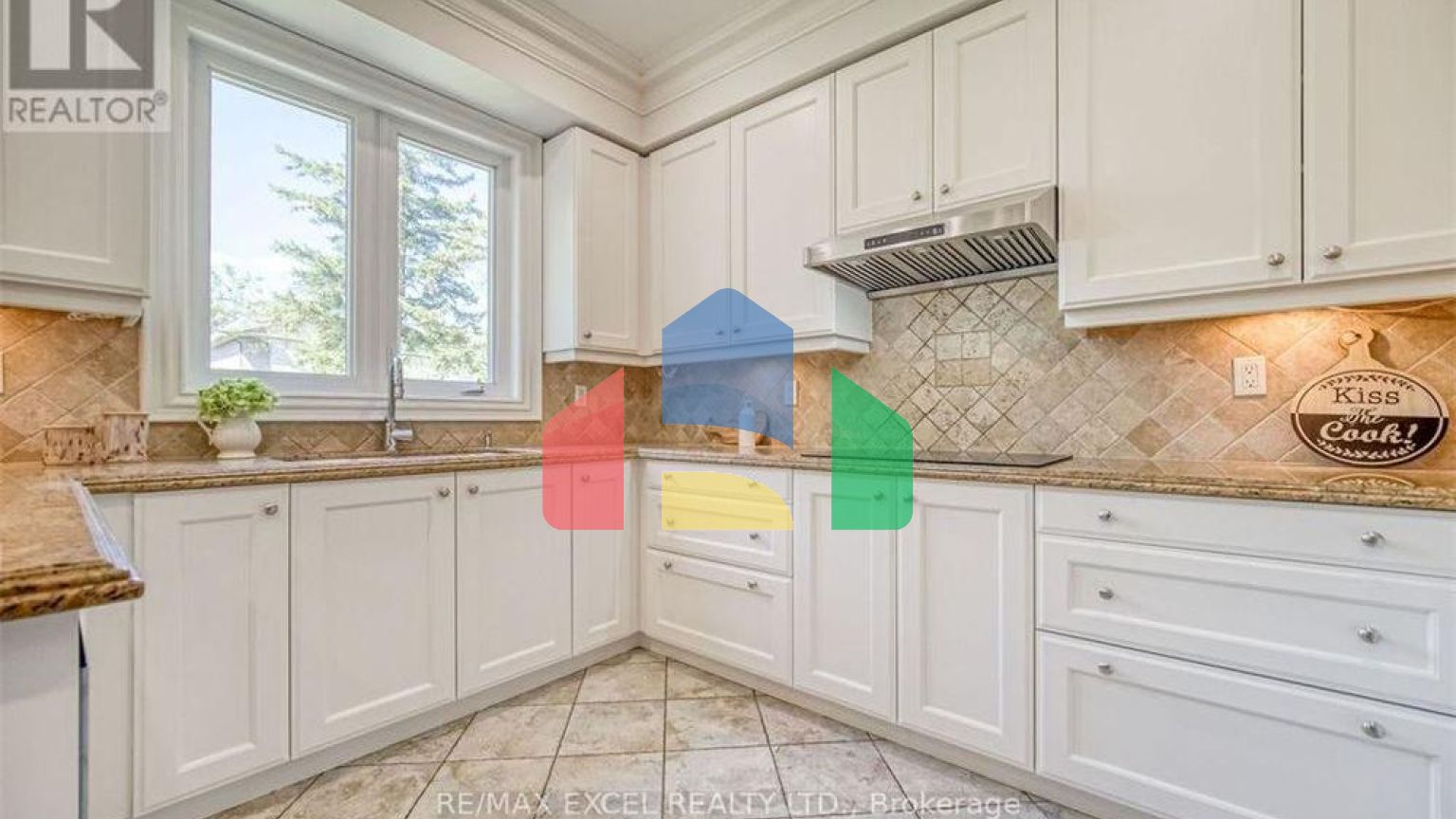 Residential - Single Family Home - Toronto, Canada - Canada