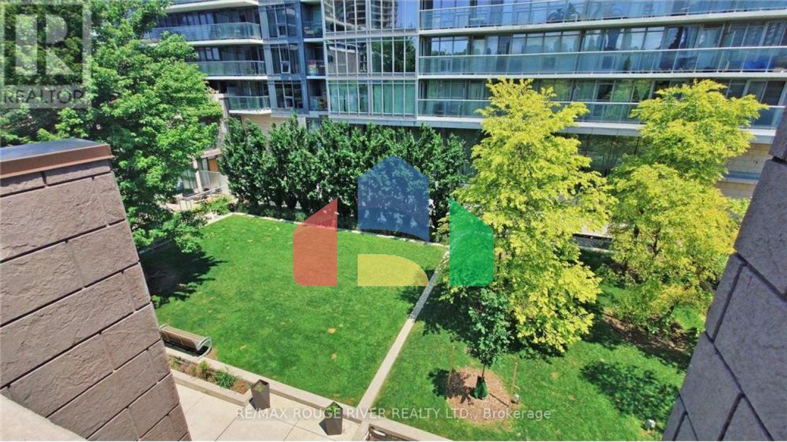 Residential - Condo/Apartment - Toronto, Canada - Canada