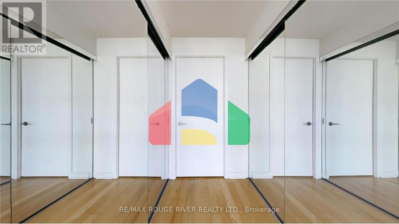 Residential - Condo/Apartment - Toronto, Canada - Canada