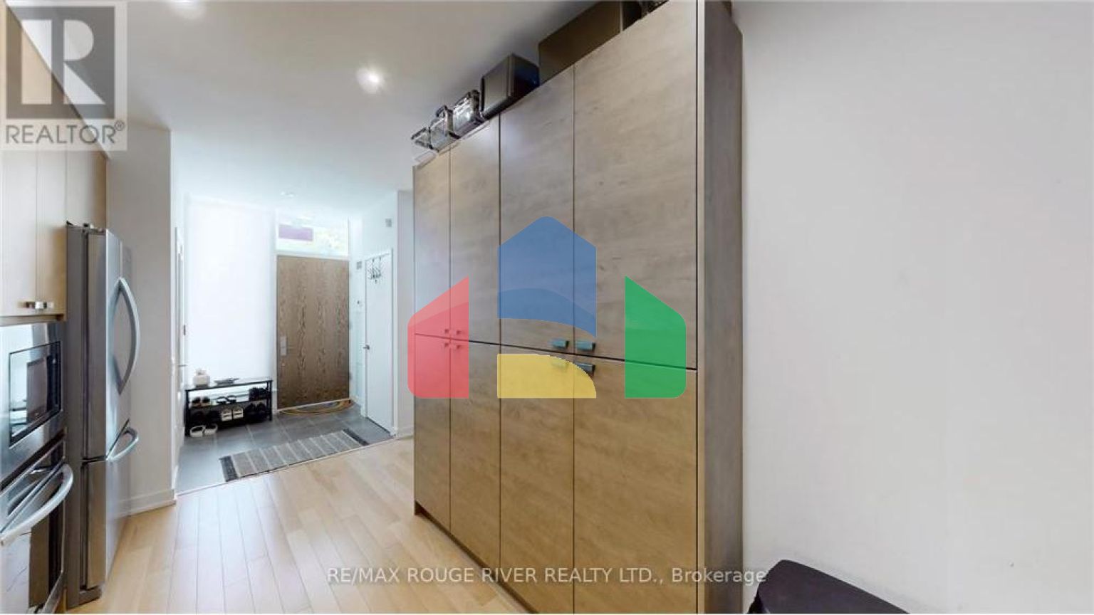 Residential - Condo/Apartment - Toronto, Canada - Canada