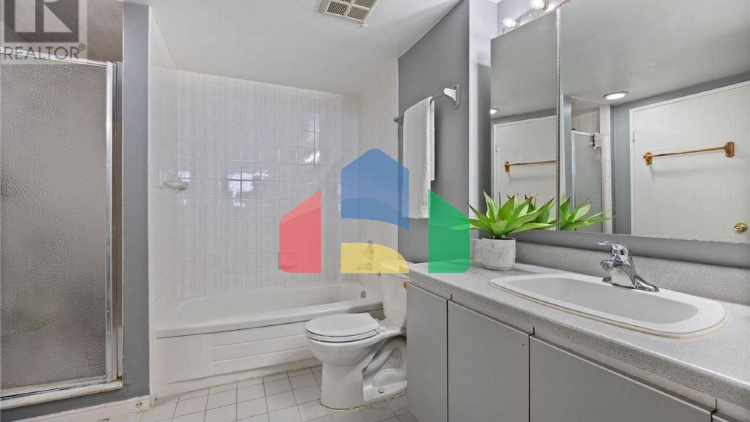 Residential - Condo/Apartment - Toronto, Canada - Canada