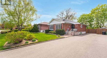 Residential - Single Family Home - Toronto, Canada - Canada