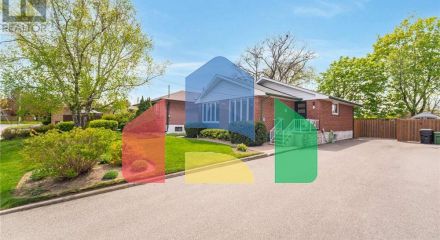 Residential - Single Family Home - Toronto, Canada - Canada