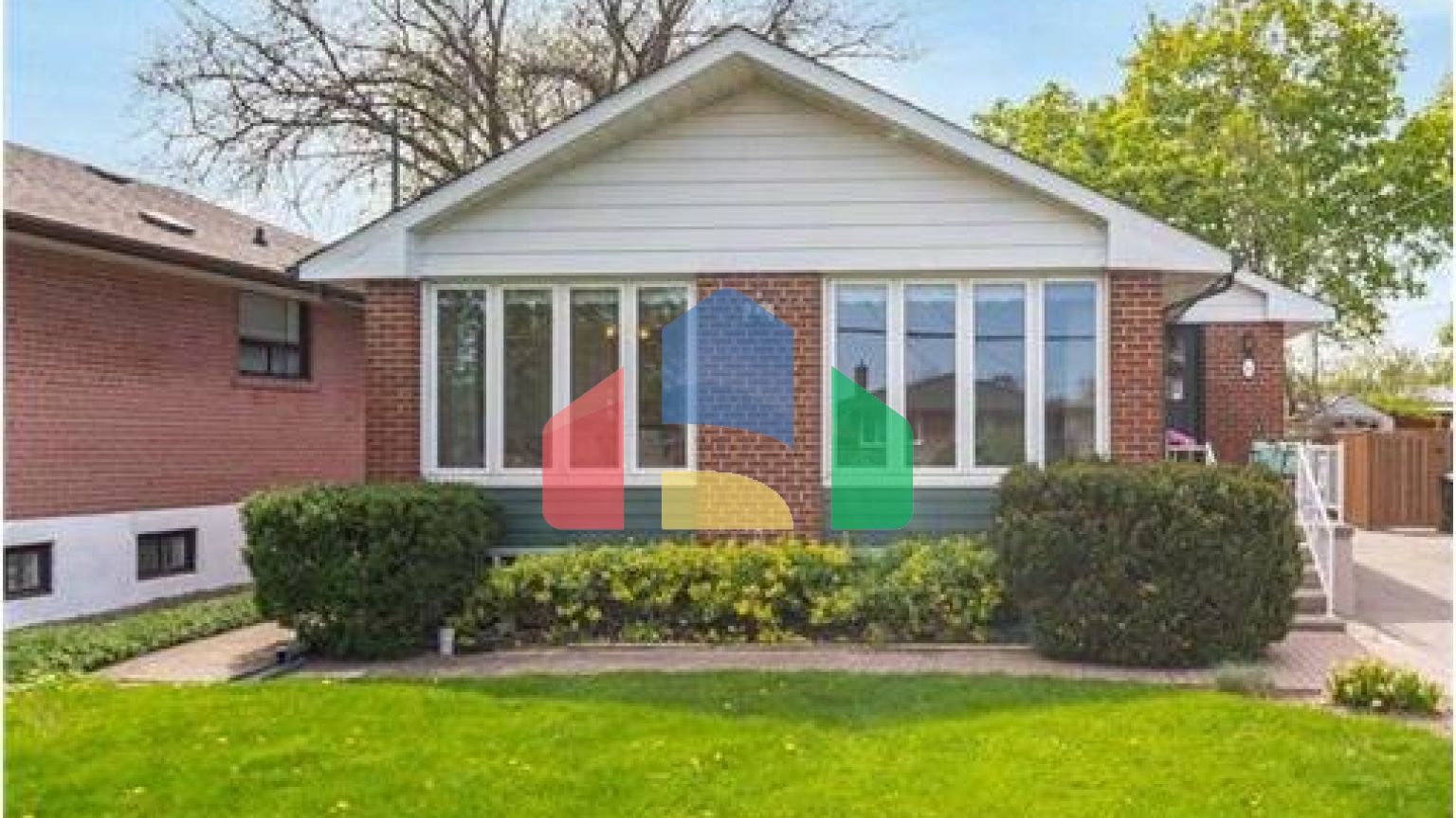 Residential - Single Family Home - Toronto, Canada - Canada