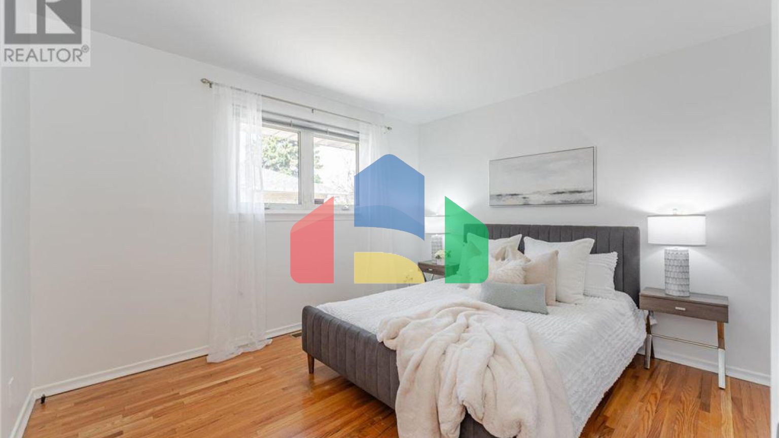 Residential - Single Family Home - Toronto, Canada - Canada