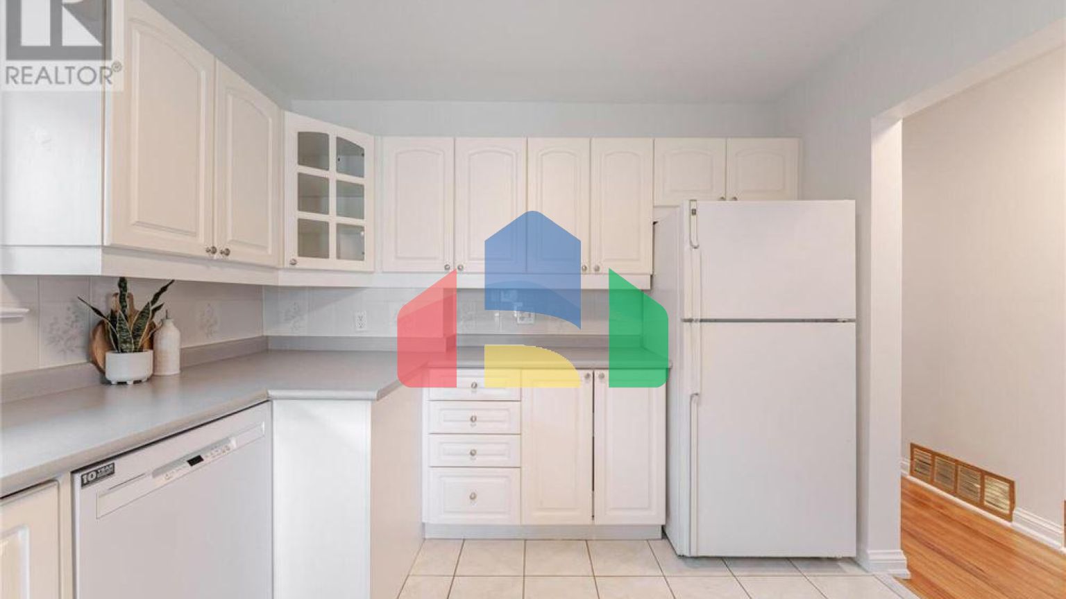 Residential - Single Family Home - Toronto, Canada - Canada