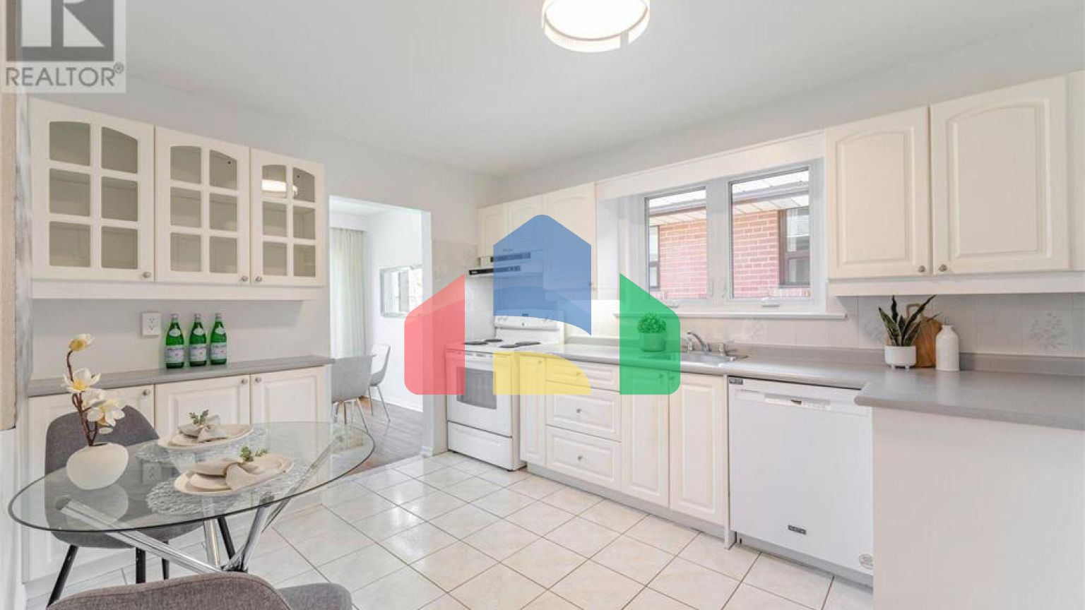 Residential - Single Family Home - Toronto, Canada - Canada