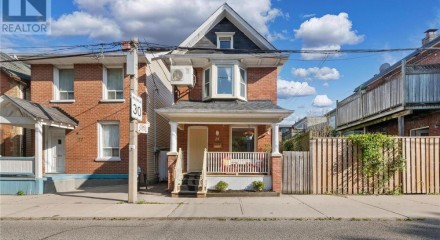 Residential - Single Family Home - Toronto, Canada - Canada