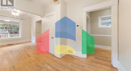 Residential - Single Family Home - Toronto, Canada - Canada