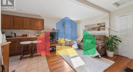 Residential - Single Family Home - Toronto, Canada - Canada