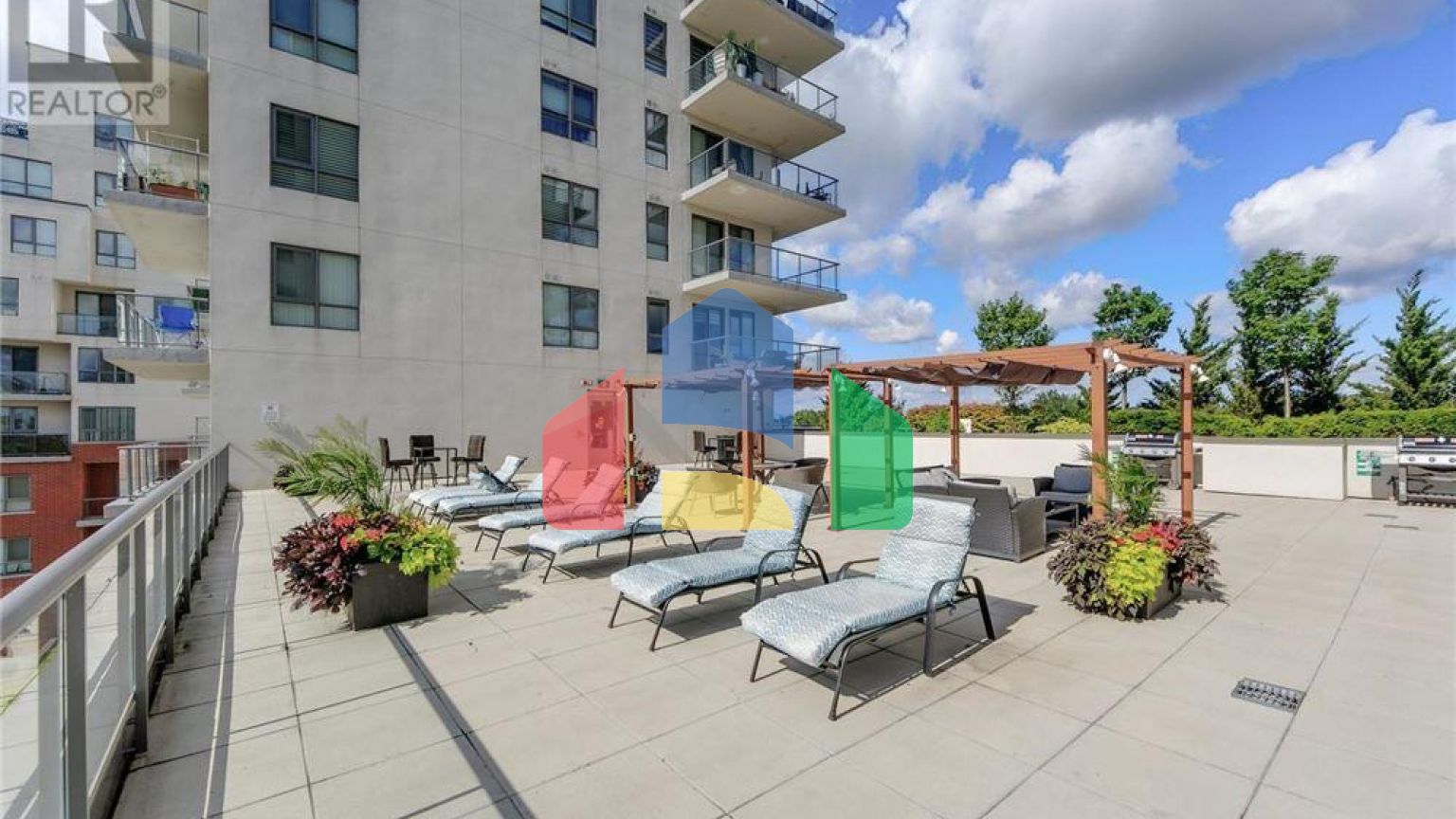 Residential - Condo/Apartment - Toronto, Canada - Canada