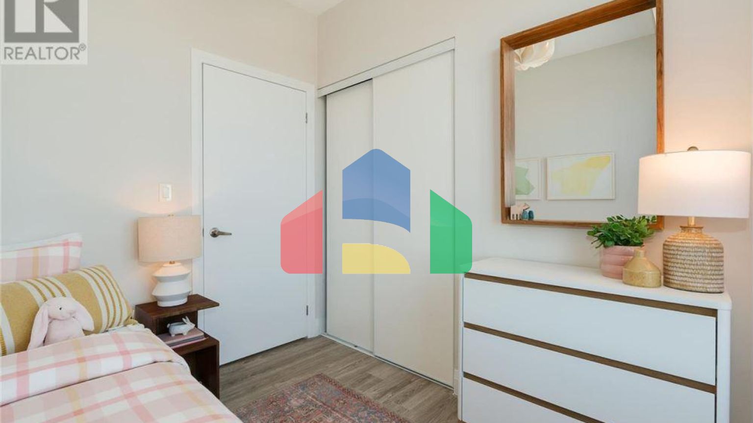 Residential - Condo/Apartment - Toronto, Canada - Canada