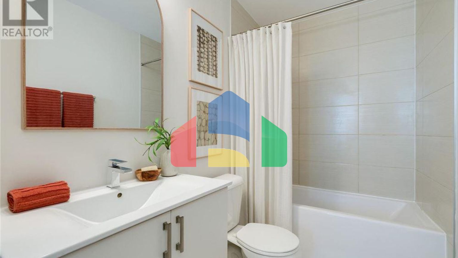 Residential - Condo/Apartment - Toronto, Canada - Canada