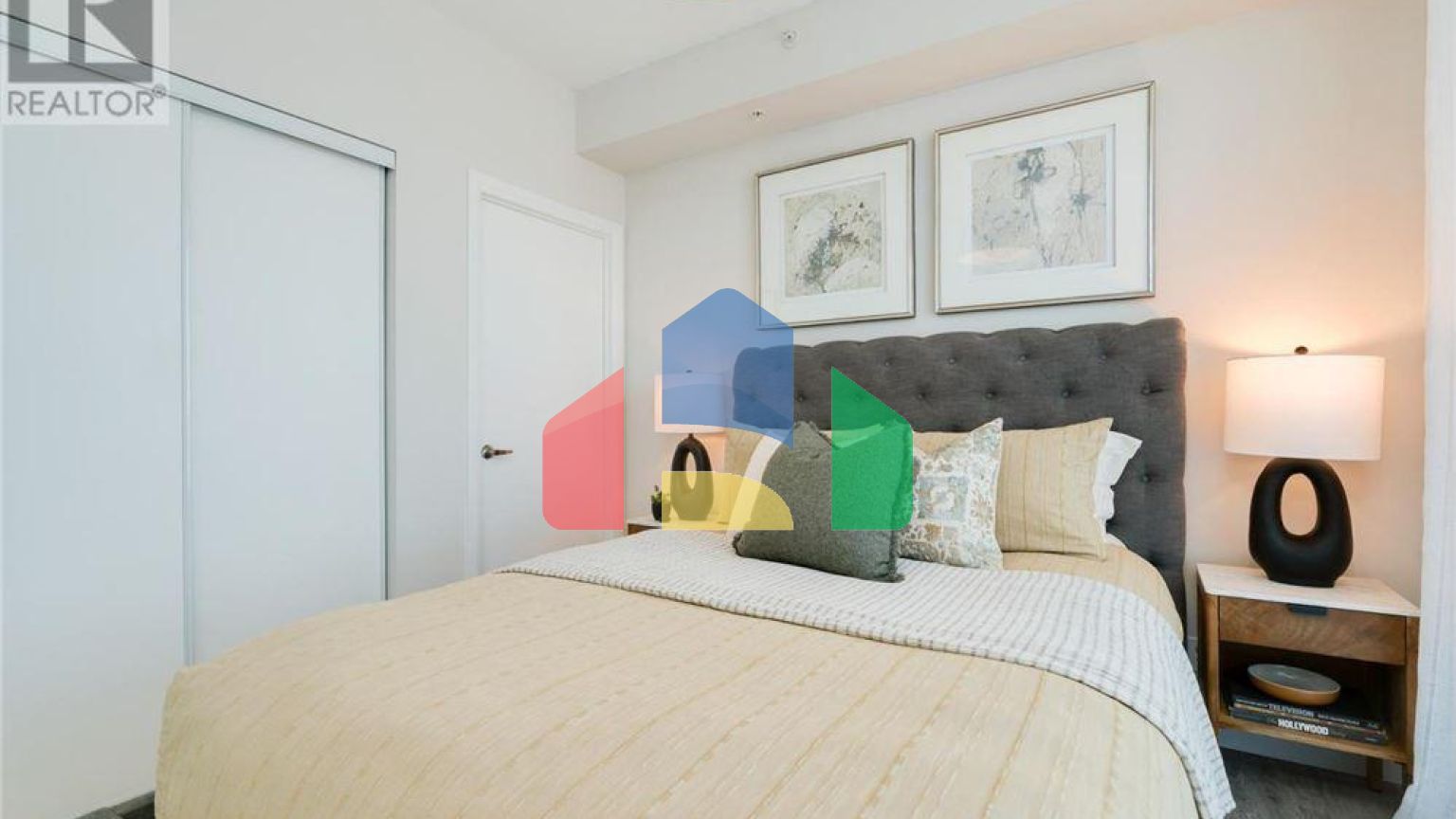 Residential - Condo/Apartment - Toronto, Canada - Canada