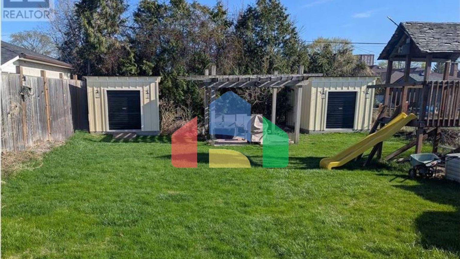 Residential - Single Family Home - Toronto, Canada - Canada