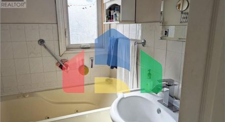 Residential - Single Family Home - Toronto, Canada - Canada