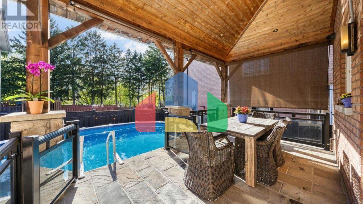 Residential - Single Family Home - Toronto, Canada - Canada