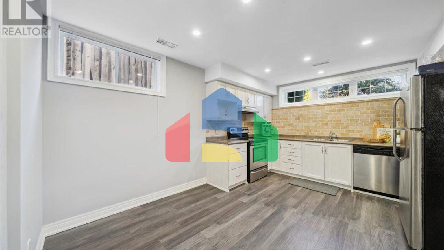 Residential - Single Family Home - Toronto, Canada - Canada