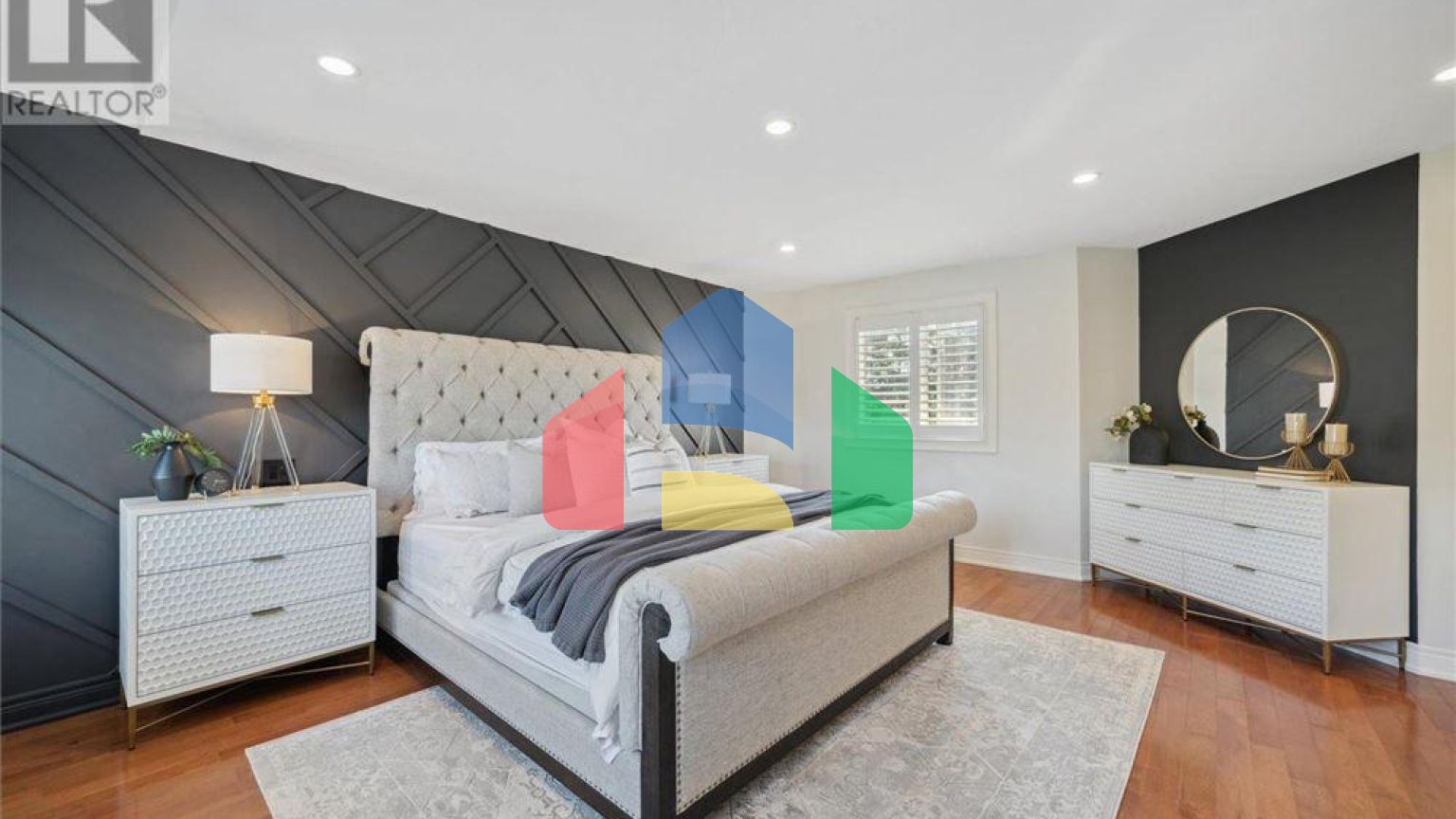 Residential - Single Family Home - Toronto, Canada - Canada