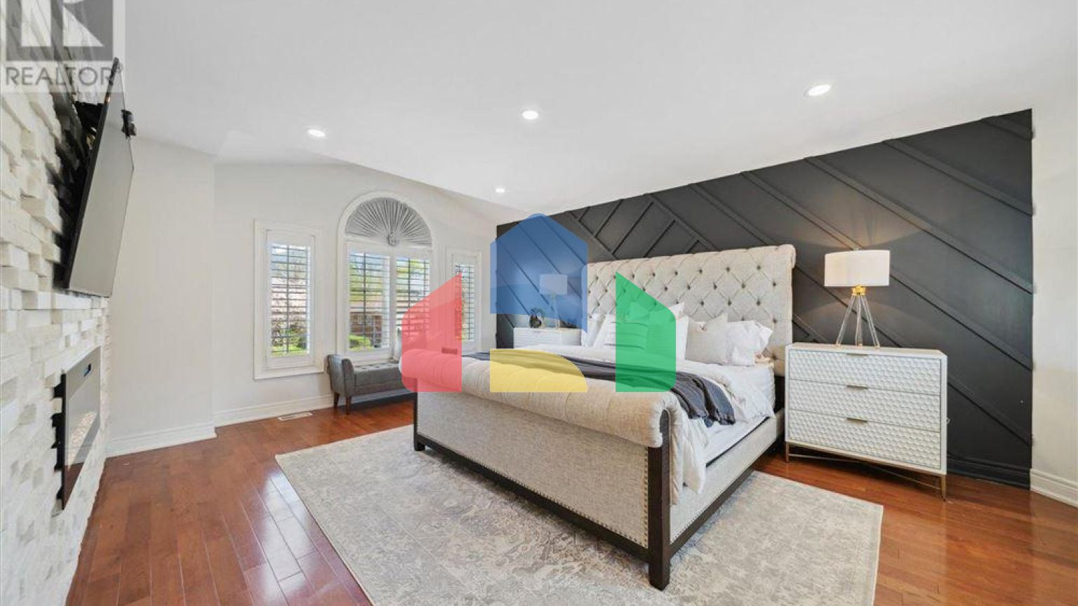 Residential - Single Family Home - Toronto, Canada - Canada