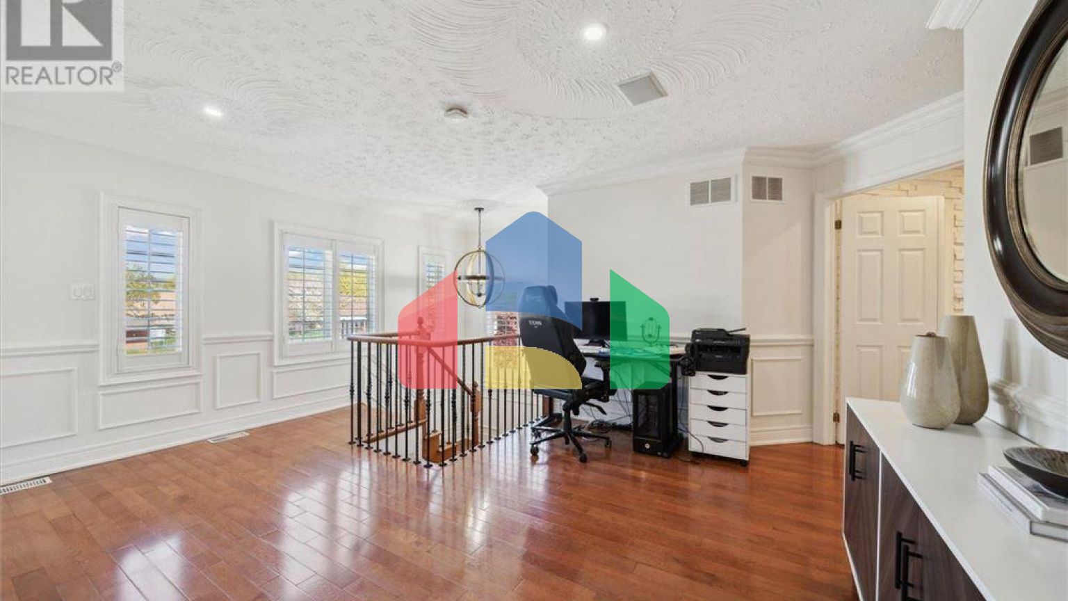 Residential - Single Family Home - Toronto, Canada - Canada