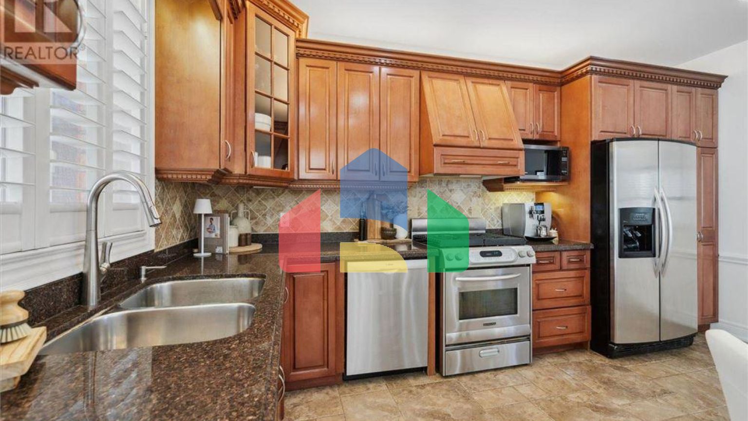 Residential - Single Family Home - Toronto, Canada - Canada