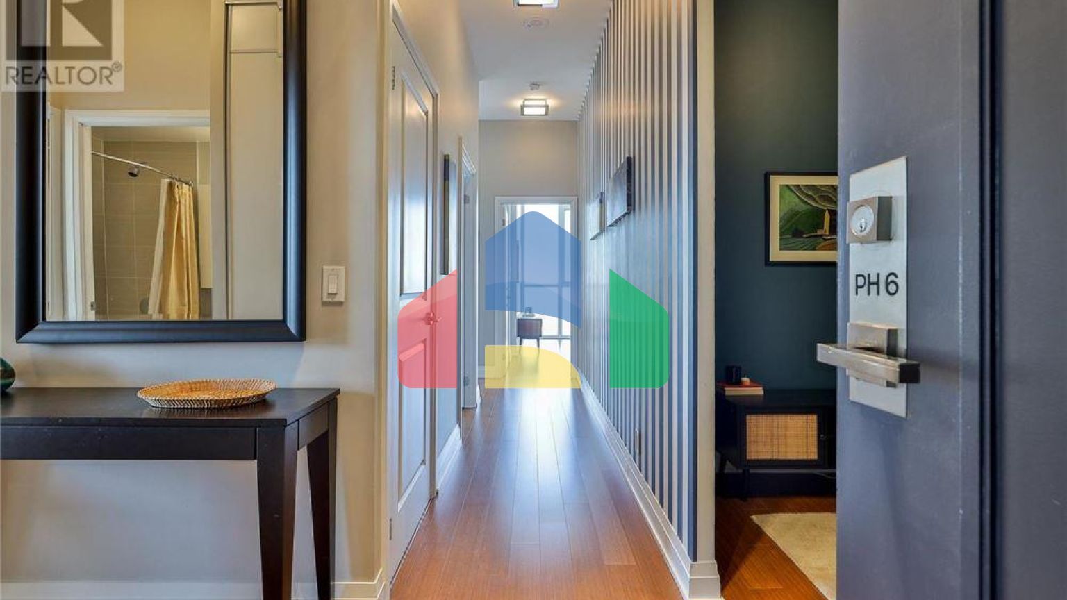 Residential - Condo/Apartment - Toronto, Canada - Canada