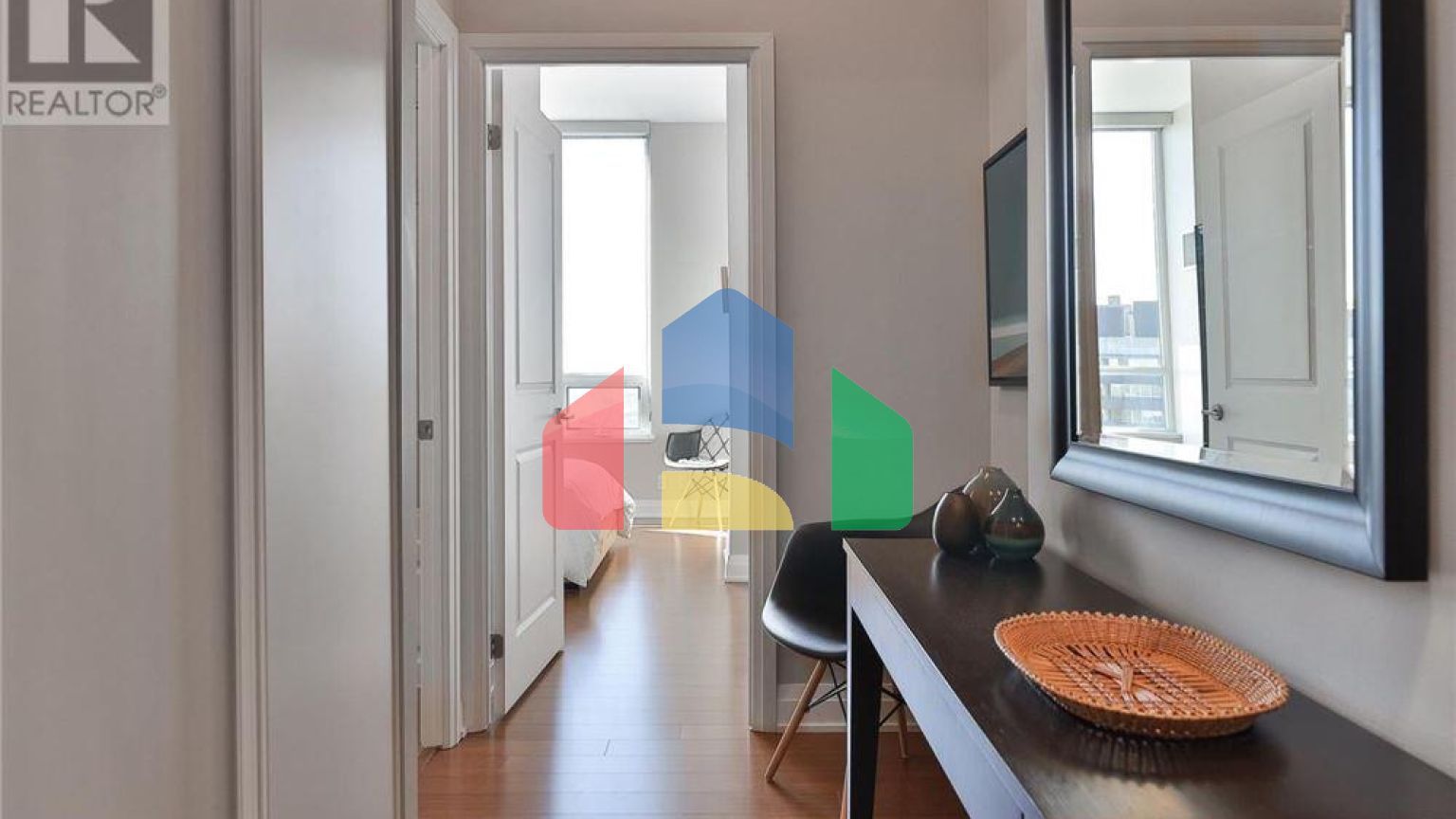 Residential - Condo/Apartment - Toronto, Canada - Canada