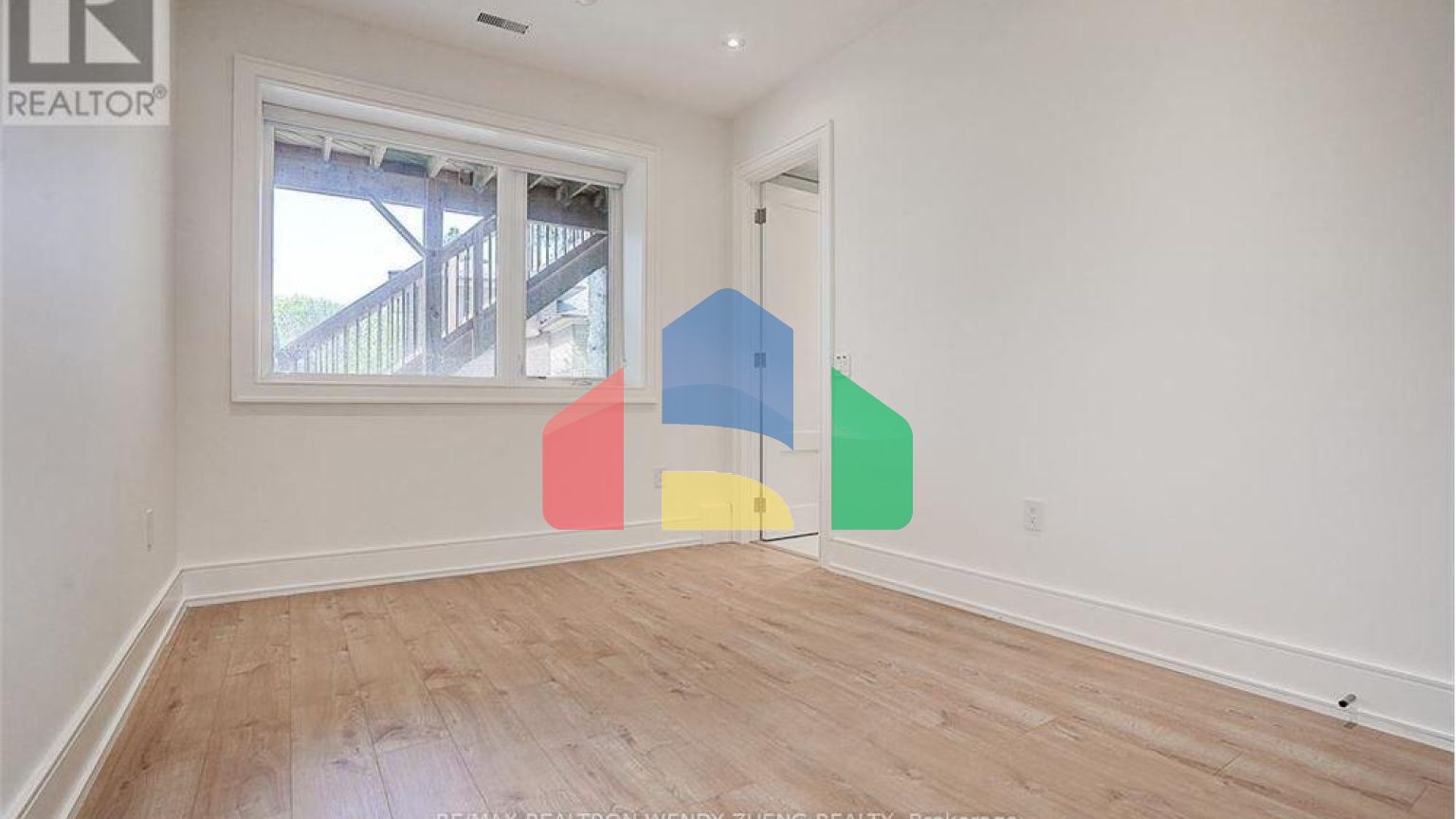 Residential - Single Family Home - Toronto, Canada - Canada