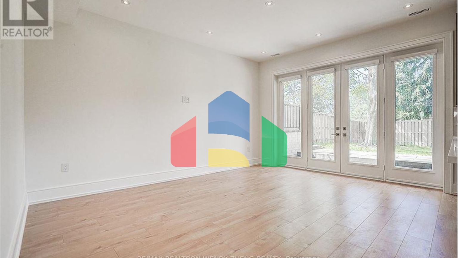 Residential - Single Family Home - Toronto, Canada - Canada