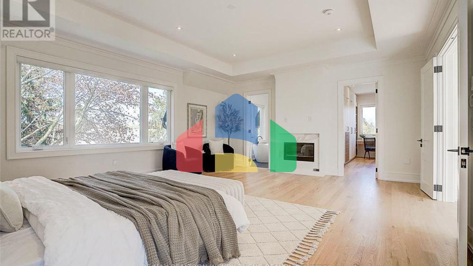 Residential - Single Family Home - Toronto, Canada - Canada